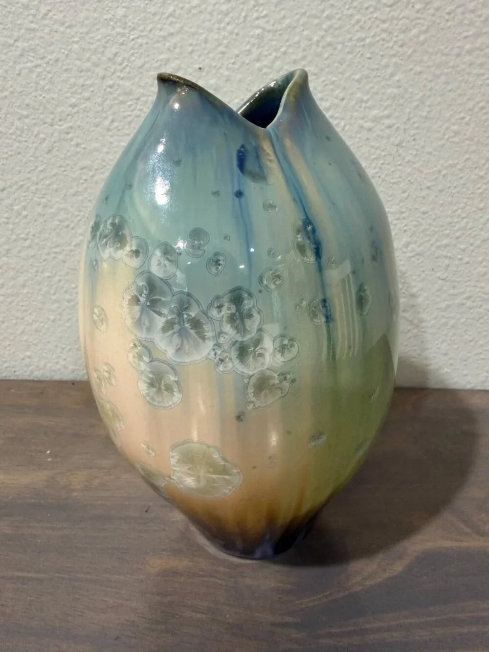 Bill Campbell Signed Crystalline Pottery Vase Fish Mouth Teal Beige Brown